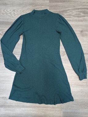 HOLLISTER | ribbed mock neck fit + flare